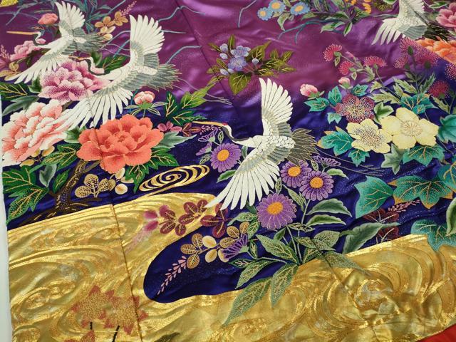 平和屋本店●極上 中国三大刺繍 相良刺繍 総手刺繍 色打掛 和装 婚礼 結婚式 花嫁 飛鶴松花文 暈し染め 金糸 逸品 DZAB7447kh6