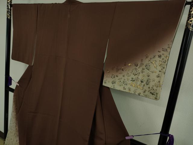 平和屋本店●極上 人間国宝 福田喜三郎 訪問着 鳥獣草花文 黒茶色地 暈し染め 金彩 縮緬地 逸品 DZAB8115kh6