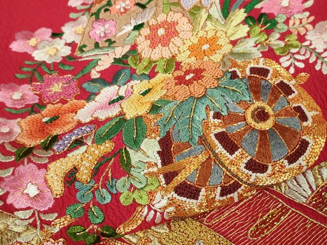平和屋本店●極上 相良刺繍 総刺繍 お引きずり・引き振袖 和装 結婚式 舞妓 芸妓 衣装 駒刺繍 花車 金銀糸 仮絵羽 逸品 未使用 DZAB8195kh6