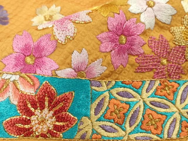 平和屋本店●極上 相良刺繍 総刺繍 お引きずり・引き振袖 和装 結婚式 舞妓 芸妓 衣装 駒刺繍 花車 金糸 仮絵羽 逸品 未使用DZAB8200kh6