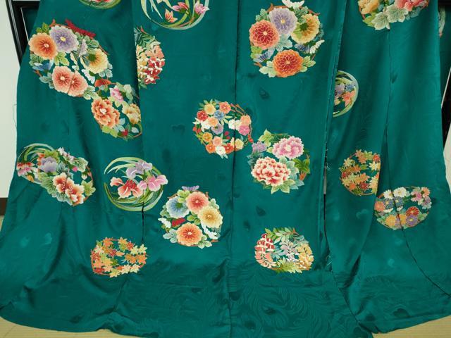 平和屋本店●極上 相良刺繍 総刺繍 お引きずり・引き振袖 和装 結婚式 舞妓 芸妓 衣装 駒刺繍 花丸文 金糸 仮絵羽 逸品 未使用DZAB8207kh6