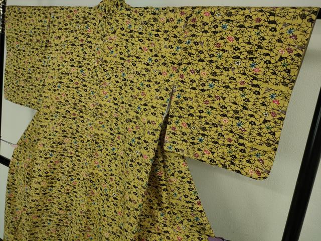 平和屋本店●極上 本場琉球紅型 小紋 紬地 花楓文 芥子色地 逸品 DZAB8781kh6