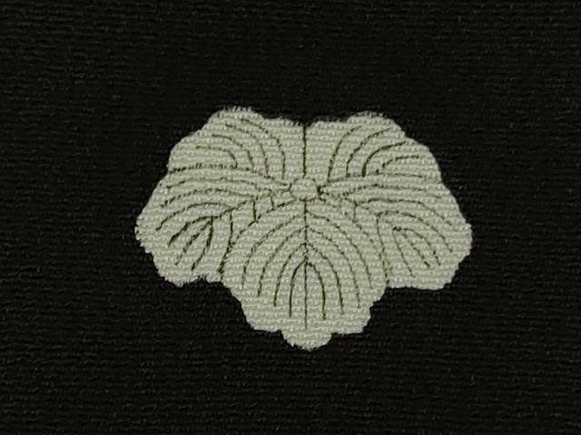 平和屋本店●極上 創業460年・千總 黒留袖 駒刺繍 宝尽くし鳳凰花文 金彩 逸品 DZAB9003kh6