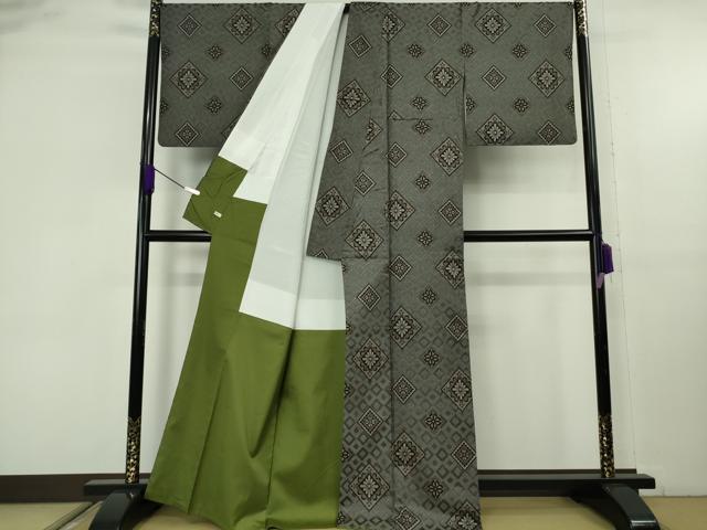 平和屋本店●希少 本場大島紬 現代龍郷絣 古代染色純泥染 純手織り 坂口敏子作 興紬工場謹製 さが美扱い 証紙付き 逸品 DZAB9264kh6
