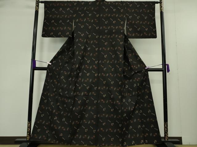 平和屋着物●極上 国指定重要無形文化財 本場久米島紬 手織 逸品 DZAB9456kh6