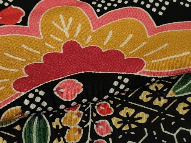 平和屋本店●極上 和染紅型 栗山紅型 栗山吉三郎 振袖 松 藤花房 黒地 鬼しぼ縮緬 逸品 DZAB9493kh6