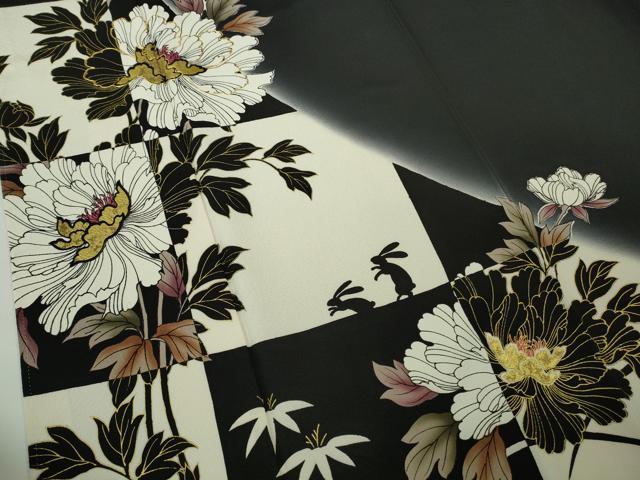 平和屋着物●極上 振袖 駒刺繍 兎 うさぎ 牡丹 黒地 金彩 逸品 DZAB9532kh6