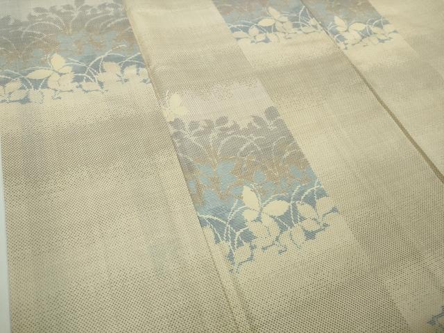 平和屋着物●極上 本場大島紬 白大島 7マルキ 舞蝶草葉シルエット 逸品 未使用 DZAB9663kh6