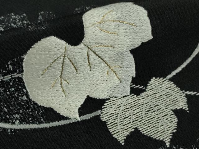 平和屋本店●極上 訪問着 手刺繍 葡萄蔦の葉文 黒地 鬼しぼ縮緬 金糸 逸品 DZAB9738kh6