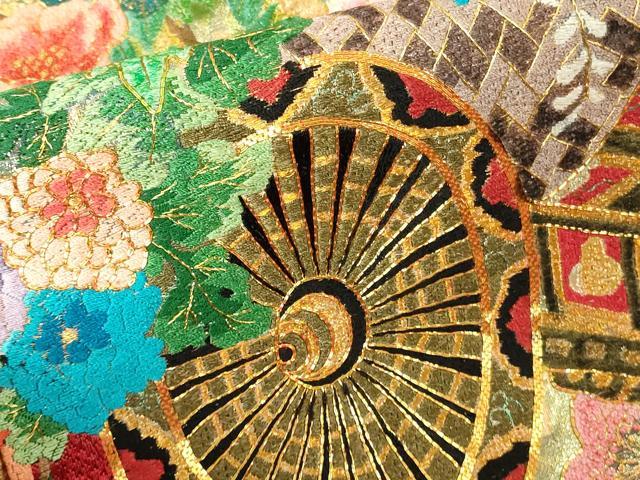 平和屋本店●極上 中国三大刺繍 相良刺繍 総刺繍 絽刺し 色打掛 和装 婚礼 結婚式 花嫁 束ね熨斗花文 金糸 仮絵羽 逸品 未使用 DZAB9799kh6