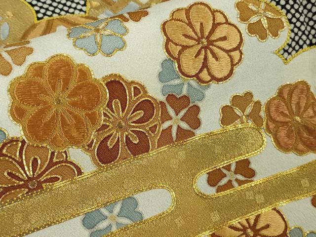平和屋本店●極上 創業460年・千總 黒留袖 駒刺繍 雲取り宝尽くし 金彩 三越扱い 逸品 DZAC0227kh6