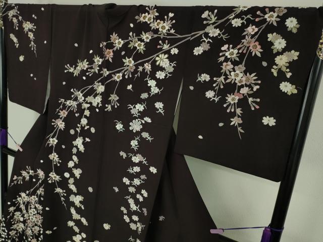 平和屋本店●極上 中国三大刺繍 相良刺繍 総刺繍 訪問着 舞桜 菊 紫黒色地 金糸 ロング丈 逸品 DZAC0353kh6