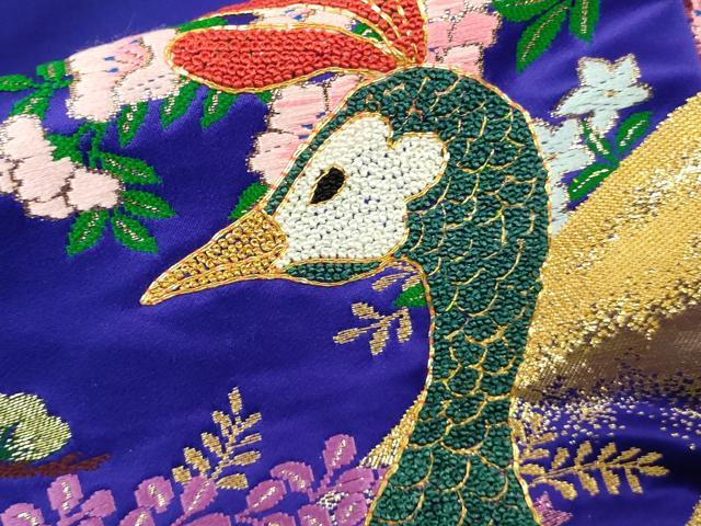 平和屋本店●極上 中国三大刺繍 相良刺繍 総刺繍 色打掛 和装 婚礼 結婚式 花嫁 駒刺繍 孔雀花文 金糸 仮絵羽 逸品 未使用 DZAC0376kh6