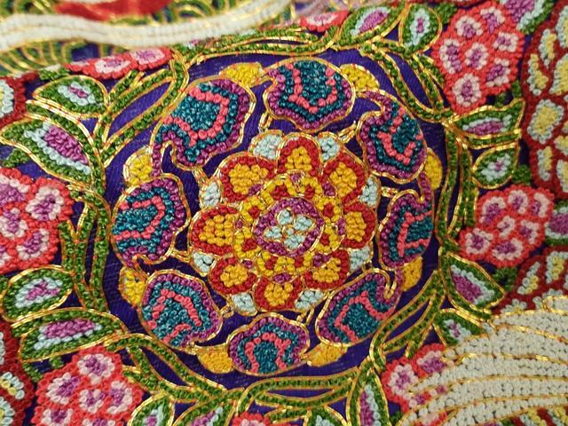 平和屋本店●最高級 中国三大刺繍 総相良刺繍 駒刺繍 色打掛 和装 婚礼 結婚式 花嫁 鳳凰花唐草文 金糸 逸品 DZAC0381kh6