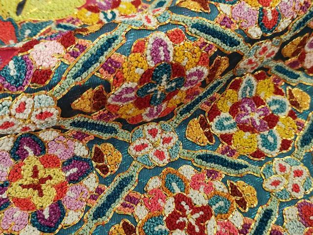平和屋本店●最高級 中国三大刺繍 総相良刺繍 駒刺繍 色打掛 和装 婚礼 結婚式 花嫁 鳳凰花唐草文 金糸 逸品 DZAC0381kh6