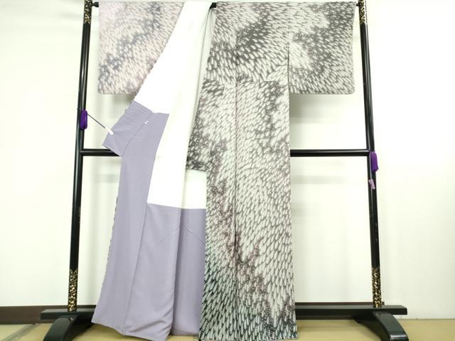 平和屋本店●極上 十日町 名門 滝泰謹製 朧染め 襲ね絞り 相良刺繍 暈し染め 銀通し地 反端付き 逸品 DZAC0518kh6