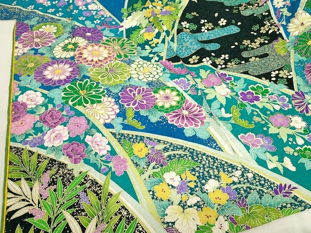 平和屋本店■極上 ブライダルファッションデザイナー・桂由美 振袖 駒刺繍 草花文 暈し染め 金彩 正絹 KAAA1584kk4 - 平和屋
