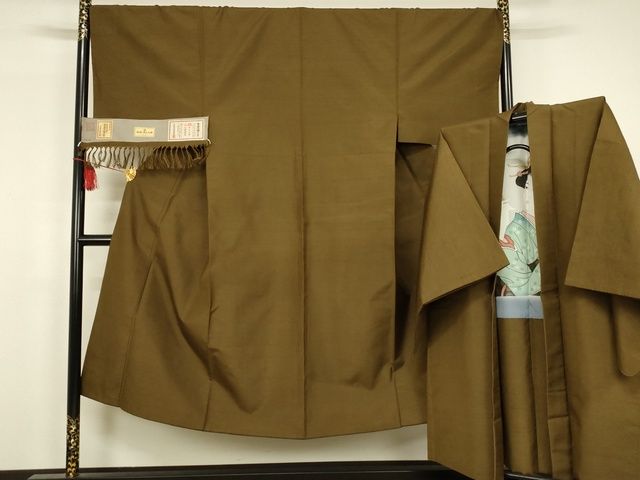 平和屋本店■極上 石川県指定無形文化財 牛首紬 白山工房 手織り 男性 アンサンブル 色無地 黒茶色 証紙付 正絹 逸品 KAAA1758kk5 - 平和屋