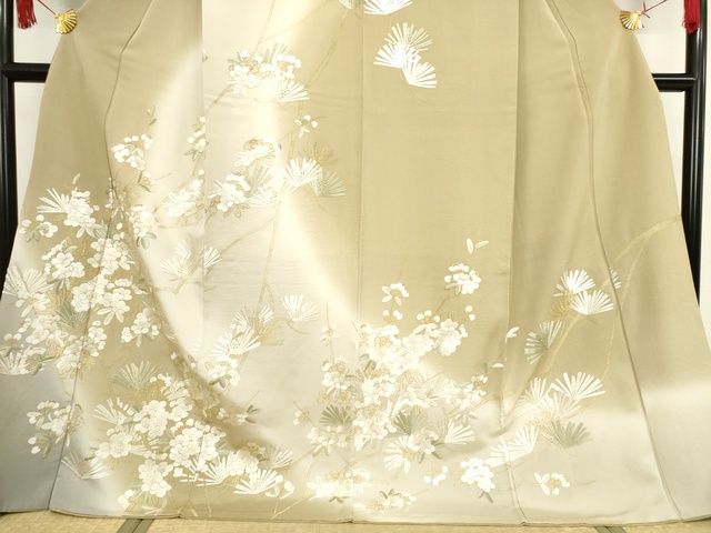 平和屋本店■極上 総刺繍 訪問着 枝松梅文 暈し染め 金糸 正絹 逸品 KAAA1766kk5 - 平和屋