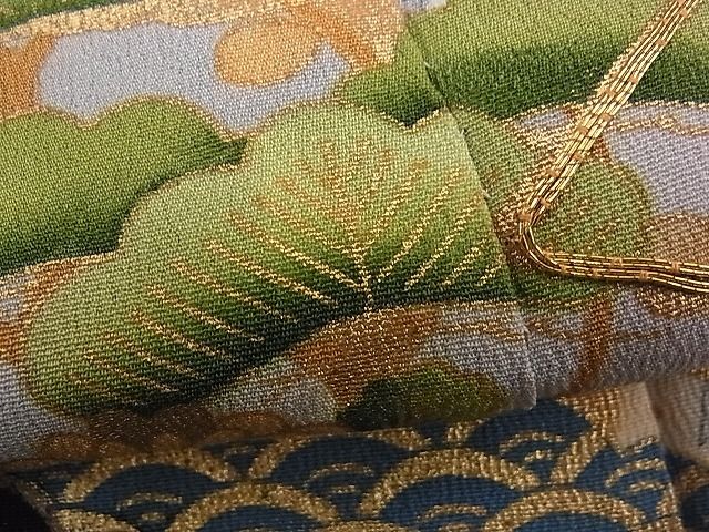 平和屋着物■豪華黒留袖 駒刺繍 御所解松菊文 金彩 逸品 n-mz3718