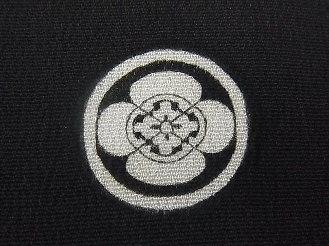 平和屋着物■豪華黒留袖 駒刺繍 御所解松菊文 金彩 逸品 n-mz3718