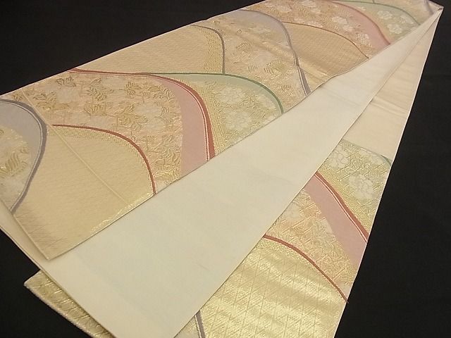 平和屋着物■六通柄袋帯 唐織 重ね山吉祥花文 金糸 逸品 n-qw0085