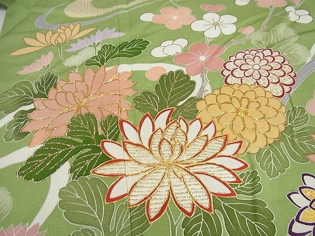 平和屋本店●極上 創業460年・千總 誰が袖好み 振袖 駒刺繍 立波花束ね文 松葉色地 金彩 高島屋扱い 逸品3s5049