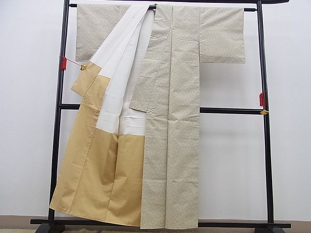 平和屋着物●本場大島紬 白大島 菱吉祥文 逸品 未使用 n-sa1137