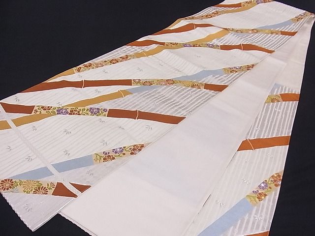 平和屋着物■六通柄袋帯 唐織 笹竹に花 金銀糸 正絹 逸品 A-sx6466