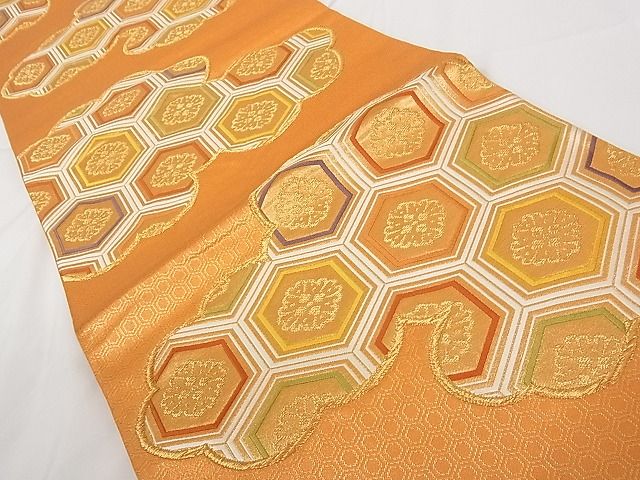 平和屋着物■六通柄袋帯 唐織 雲取り亀甲花文 金糸 正絹 逸品 A-tn2294