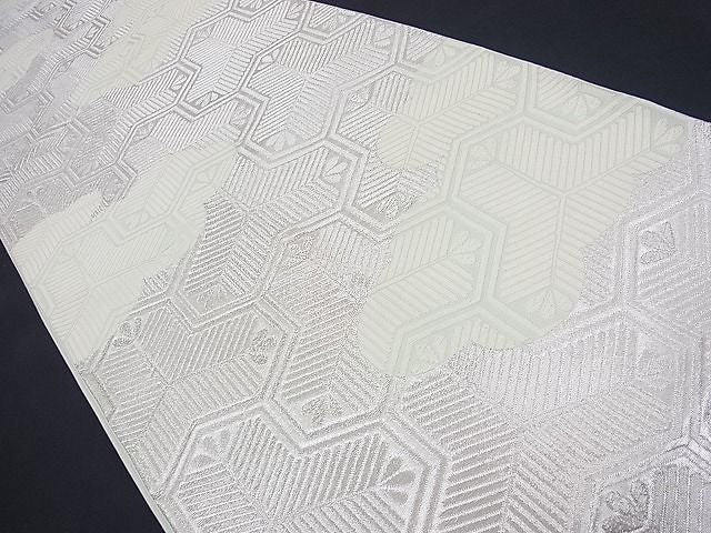 平和屋着物■六通柄袋帯 唐織 雲取り毘沙門亀甲文 銀糸 逸品 n-vz0477