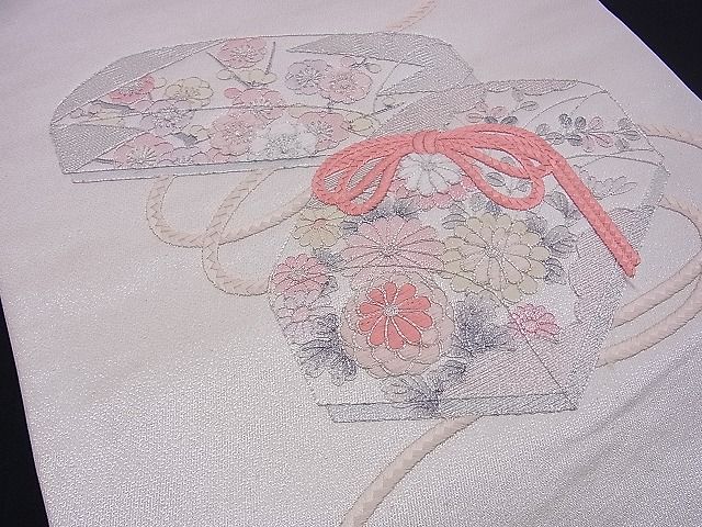 平和屋着物■六通太鼓柄袋帯 総刺繍 駒刺繍 文箱花文 銀糸 逸品 n-ds0296