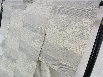 平和屋本店■極上　本場結城紬　重要無形文化財　単衣　100亀甲　花唐草横段文　逸品　未使用　DZAA0605kh4 - 平和屋