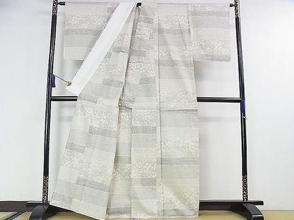 平和屋本店■極上　本場結城紬　重要無形文化財　単衣　100亀甲　花唐草横段文　逸品　未使用　DZAA0605kh4 - 平和屋