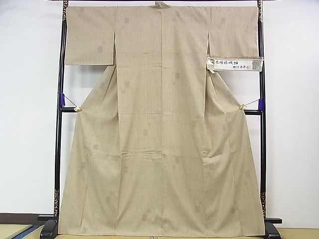 平和屋本店■希少　本場結城紬　重要無形文化財　野村半平　100亀甲　飛び亀甲柄　色紙文　白橡色地　証紙付き　逸品　DZAA1021kh4 - 平和屋