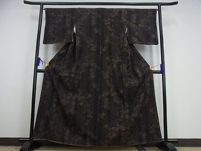 平和屋本店●極上 人間国宝 田中林次 本場結城紬 重要無形文化財 １００亀甲 雪輪重ね文 証紙付き 逸品 未使用3s1793