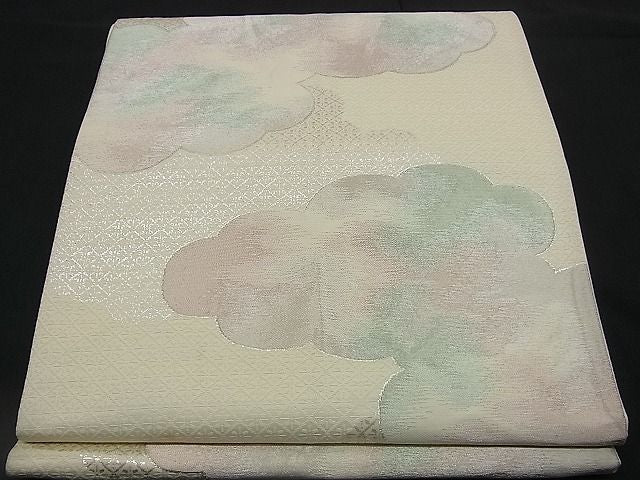 平和屋着物■六通柄袋帯 吉祥雲取り文 銀糸 逸品 n-rv0039