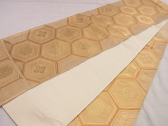 平和屋着物■六通柄袋帯 亀甲花菱文 金糸 逸品 n-hj6878