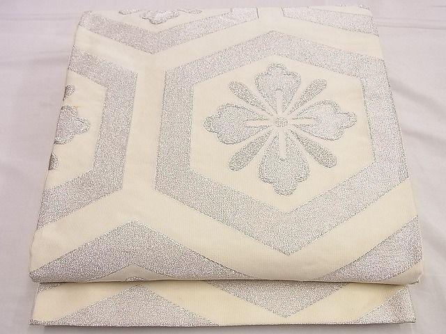 平和屋着物■六通柄袋帯 綴れ 亀甲花菱文 銀糸 逸品 n-hj6885