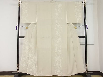 平和屋本店●極上 きもの志麻 岩下志麻ブランド 訪問着 駒刺繍 葡萄唐草文 金彩 白橡色地 パールトーン加工 逸品3s20967