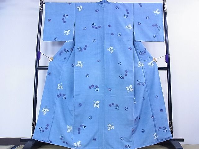 平和屋本店●希少　型絵染染色家　鈴木紀絵　紬　藍地花蝶散し　証紙付き　逸品　3kh1942