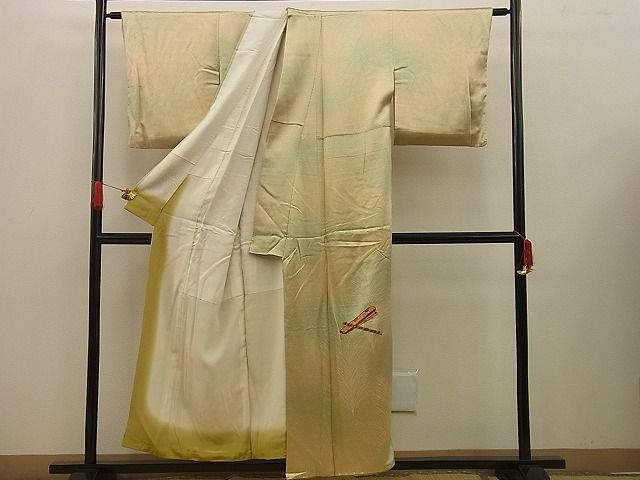 平和屋着物■付下げ 刺繍 横笛 たたき染め 逸品 n-xi0700