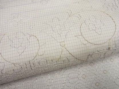 平和屋本店●極上 本場縞大島紬 白大島 総刺繍 大島絹織物謹製 道長吉祥花文 やまと金ラベル 証紙付き 逸品 未使用 CZAA1544s5