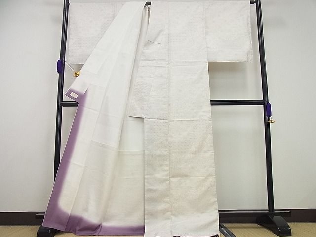 平和屋本店●極上 本場縞大島紬 白大島 総刺繍 大島絹織物謹製 道長吉祥花文 やまと金ラベル 証紙付き 逸品 未使用 CZAA1544s5