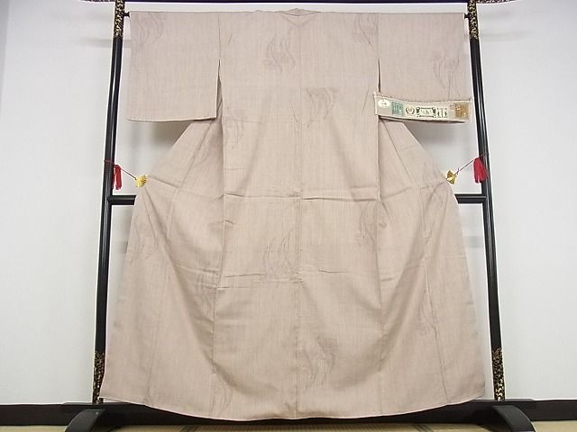 平和屋本店●極上 本場結城紬 重要無形文化財 80亀甲 飛び亀甲柄 草花文 着丈158.5cm 裄丈65.5cm 正絹 逸品 4kk0158