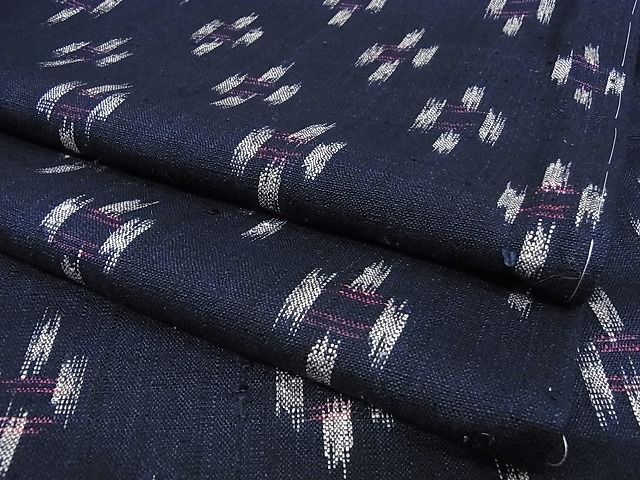 平和屋本店●極上　浦野理一　紬　菱絣　着丈159.5cm　裄丈68.5cm　正絹　逸品　未使用　4kk0247