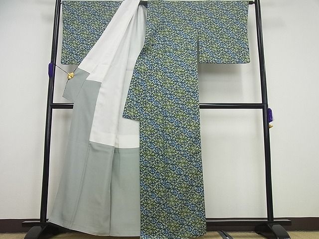 平和屋本店■最高級　城間栄順　本場琉球紅型　小紋　利休織　草花文　反端付き　逸品4s340