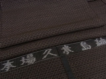 平和屋本店■極上　国指定重要無形文化財　本場久米島紬　手織　単衣　格子　反端付き　正絹　逸品　KAAA0511kk4