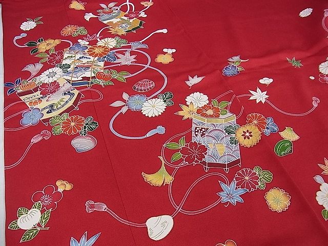 期間限定セール40％off●極上　創業460年・千總　振袖　駒刺繍　貝桶花文　金彩　高島屋扱い　逸品　DZAA0365kh4