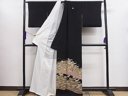 平和屋着物■豪華黒留袖　松竹梅千鳥風景花文　暈し染め　金彩　逸品　CAAC9741ze
